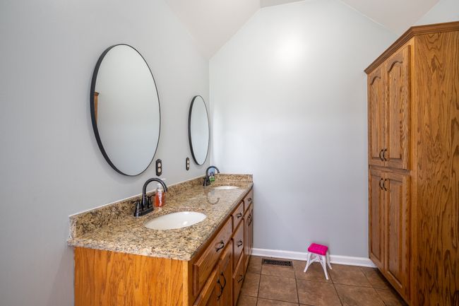 70 N Keener Rd, House other with 4 bedrooms, 3 bathrooms and 2 parking in Leoma TN | Image 14