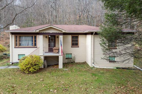 8122 Rich Patch Rd, Covington, VA, 24426-6223 | Card Image