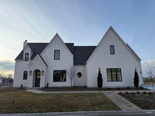 512 Joy Ave, Middleton, ID, 83644-1158 | Card Image