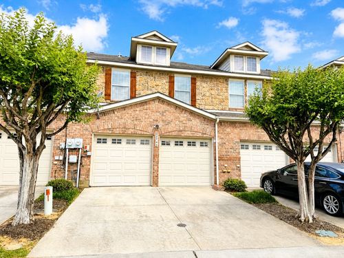 2743 Hyde Park Dr, Grand Prairie, TX, 75050-1316 | Card Image
