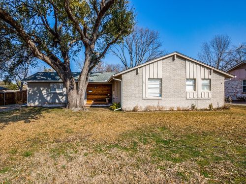 8619 Banff Dr, Dallas, TX, 75243-6403 | Card Image