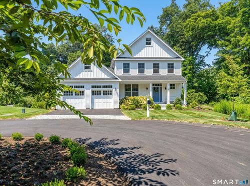 20 Bentons Knl, Guilford, CT, 06437-3734 | Card Image