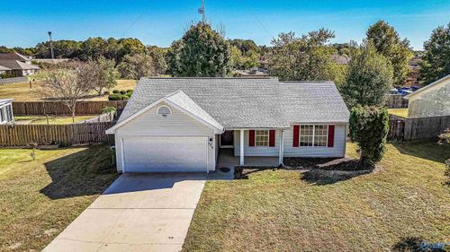 128 Otter Trl Sw, Huntsville, AL, 35824-2933 | Card Image