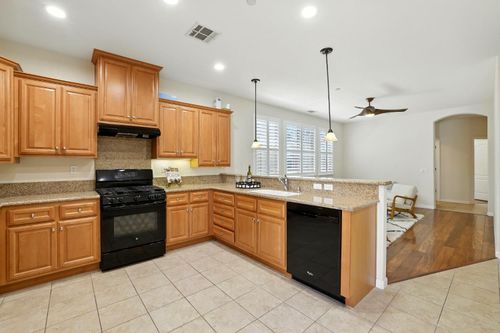 1401 Marseille Ln, Roseville, CA, 95747-5098 | Card Image