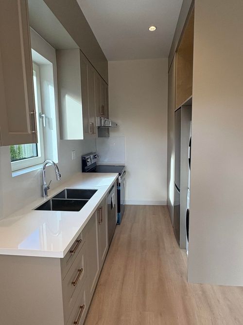1115 W 48th Ave, Vancouver, BC, V6M2N4 | Card Image