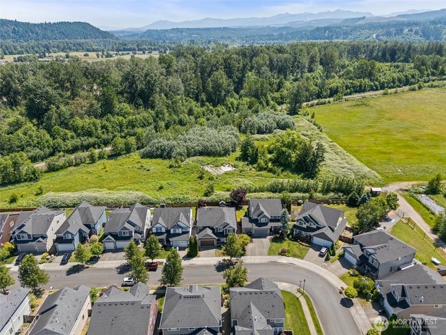 1208 Goldfinch Ave Sw, House other with 5 bedrooms, 3 bathrooms and 3 parking in Orting WA | Image 37