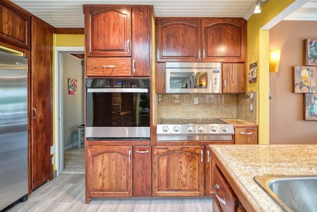 6241 Sechelt Inlet Rd, House other with 3 bedrooms, 2 bathrooms and 5 parking in Sechelt BC | Image 18
