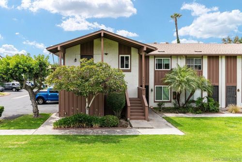 6442 Bell Bluff Ave, San Diego, CA, 92119-1025 | Card Image