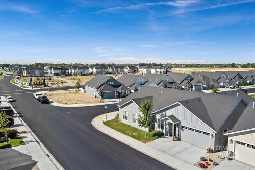 31 S Quincannon Ave, Star, ID, 83669-6511 | Card Image