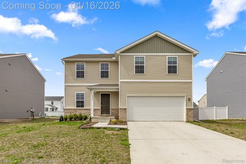 9053 Sandstone Dr, Newport, MI, 48166-2300 | Card Image