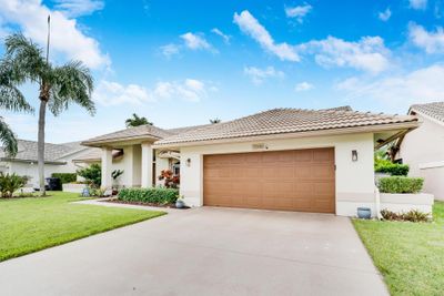 7146 Paramount Drive, House other with 4 bedrooms, 2 bathrooms and null parking in Lake Worth FL | Image 1