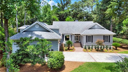4 Belton Ln, Savannah, GA, 31411-1632 | Card Image