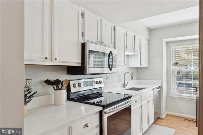 15369 Inlet Pl, Townhouse with 3 bedrooms, 3 bathrooms and null parking in DUMFRIES VA | Image 5