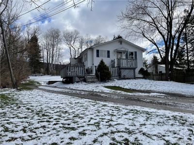 185 Canada Street, House other with 3 bedrooms, 2 bathrooms and null parking in Holland NY | Image 3