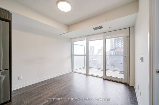 1506 - 219 Dundas St E, Condo with 2 bedrooms, 1 bathrooms and null parking in Toronto ON | Image 13