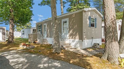 529 Forest Park, Middletown, RI, 02842-4694 | Card Image