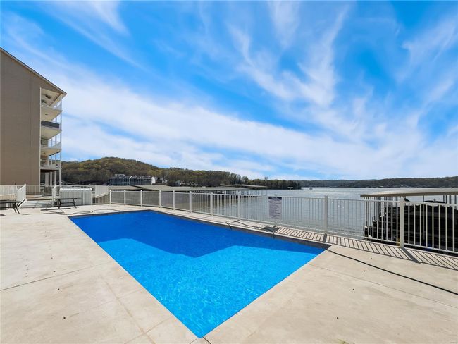 2C - 72 Sierra Bay Dr, Condo with 3 bedrooms, 2 bathrooms and null parking in Camdenton MO | Image 4