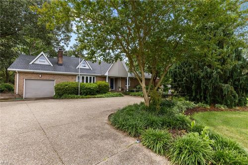 5409 Challedon Dr, Virginia Beach, VA, 23462-4111 | Card Image