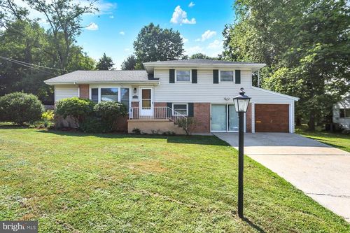 1002 Drexel Hills Blvd, New Cumberland, PA, 17070-1712 | Card Image