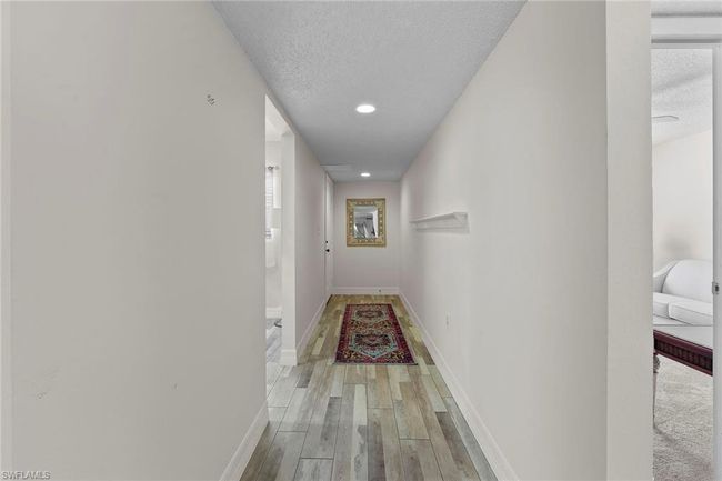 APT-103 - 605 Squire Cir, Condo with 2 bedrooms, 2 bathrooms and 1 parking in NAPLES FL | Image 5