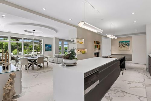 210-875 Lake St N, Wayzata, MN, 55391-2761 | Card Image