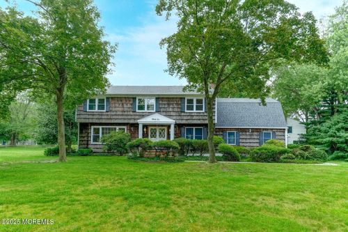 32 Woods Rd, Freehold, NJ, 07728-3325 | Card Image