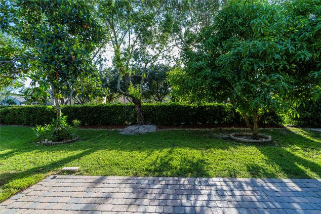262 Kensington Way, House other with 3 bedrooms, 2 bathrooms and null parking in Royal Palm Beach FL | Image 10