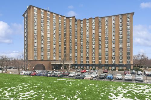 1ph-1 Renaissance Pl, Palatine, IL, 60067-3642 | Card Image