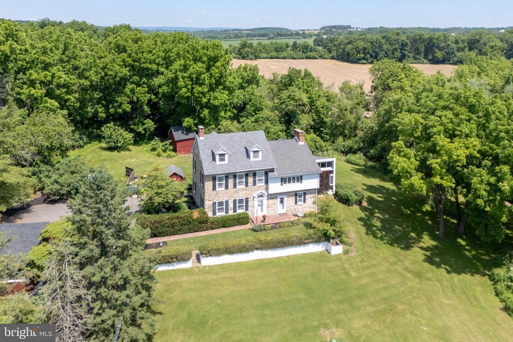 Newburg Rd, Nazareth, PA 18064