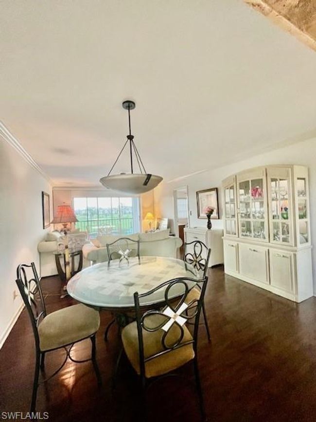 APT-209 - 37 High Point Cir E, Condo with 2 bedrooms, 2 bathrooms and 1 parking in NAPLES FL | Image 7