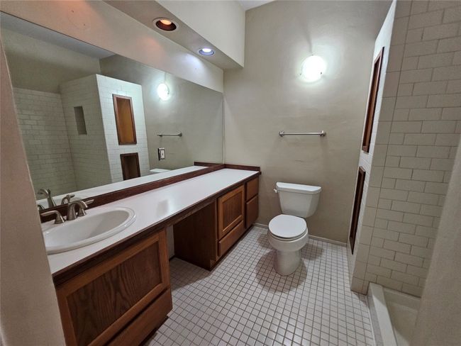 APT-205 - 2450 Wickersham Ln, Condo with 1 bedrooms, 1 bathrooms and null parking in Austin TX | Image 26