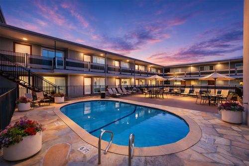apt-220-3110 Red River St, Austin, TX, 78705-3217 | Card Image