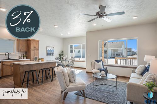 9209 W Counsel St Street, Sioux Falls, SD, 57106 | Card Image