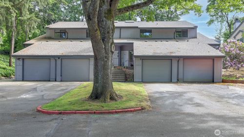 3-11543 Se 175th St, Renton, WA, 98055-5603 | Card Image