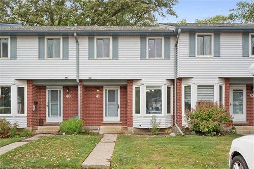 41-219 Kingswood Dr, Kitchener, ON, N2E3J5 | Card Image