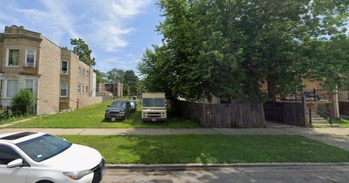 5631 S Justine Street, Chicago, IL, 60636 | Card Image
