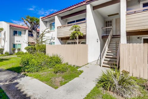 p8-2511 W Sunflower Ave, Santa Ana, CA, 92704-7432 | Card Image