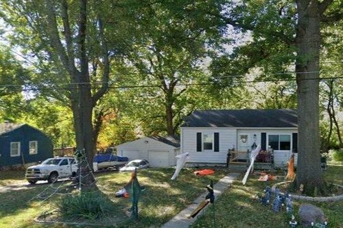 6445 Parkview Ave, Kansas City, KS, 66104-1348 | Card Image