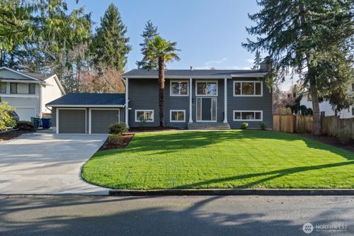 14522 Ne 5th St, Bellevue, WA, 98007-4916 | Card Image