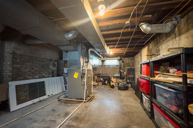316 Pierce St, House other with 3 bedrooms, 2 bathrooms and 1 parking in Pontiac IL | Image 38