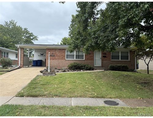 1005 Preakness Ln, Florissant, MO, 63033-3619 | Card Image