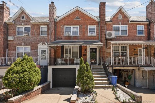 1518 Fielding St, Bronx, NY, 10469-5904 | Card Image