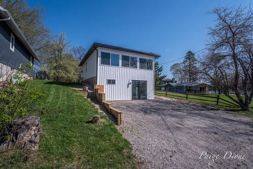 11069 Crooked Lake Rd Ne, Rockford, MI, 49341-8052 | Card Image