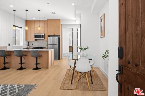 34-906 S Shenandoah, Los Angeles, CA, 90035 | Card Image