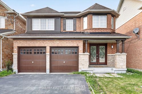 24 Zimmer St, Brampton, ON, L6S6L3 | Card Image