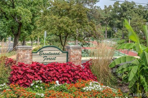 1690 E Swan Circle, St Louis, MO, 63144 | Card Image