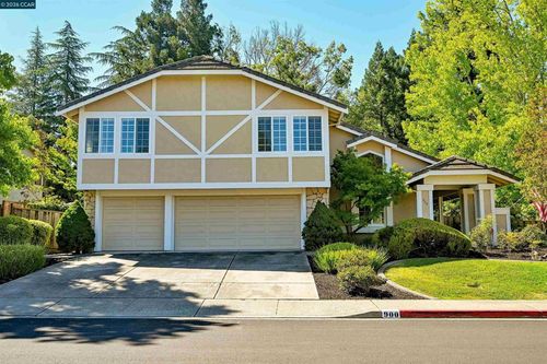 900 Woodland Dr, San Ramon, CA, 94582-2331 | Card Image