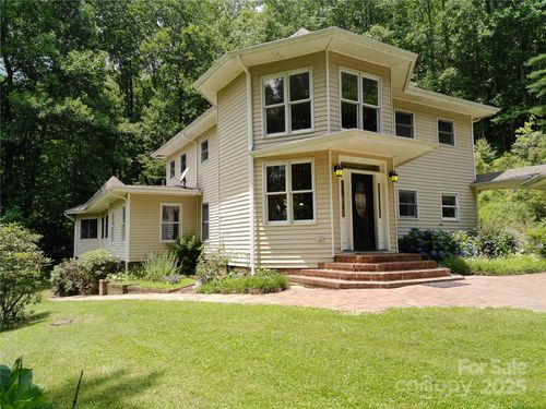 235 Kinder Ln, Canton, NC, 28716-5696 | Card Image