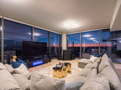 3707-44 East Ave, Austin, TX, 78701 | Card Image