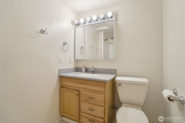 11112 E Riverside Dr, House other with 3 bedrooms, 3 bathrooms and 2 parking in Bothell WA | Image 27